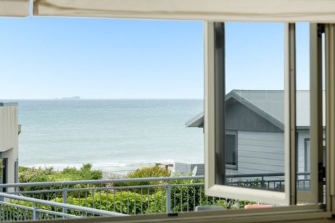 Photo of property in 141 Karewa Parade, Papamoa Beach, Papamoa, 3118