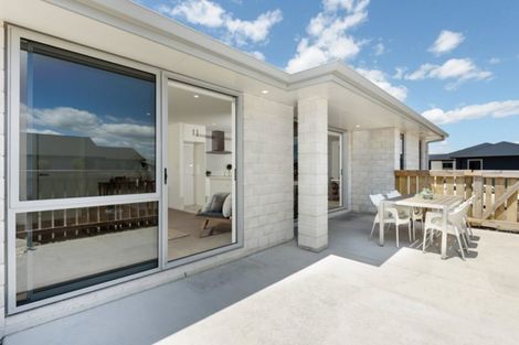 Photo of property in 3 Taioma Close, Papamoa, 3118