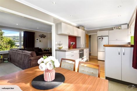 Photo of property in 1 Angell Street, Johnsonville, Wellington, 6037