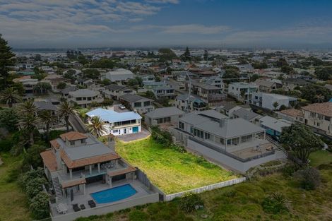 Photo of property in 61a Oceanbeach Road, Mount Maunganui, 3116