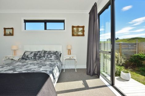 Photo of property in 28 Hamilton Drive, Wainui, Gisborne, 4010