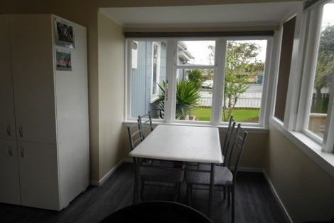 Photo of property in 336 Carrington Street, Vogeltown, New Plymouth, 4310