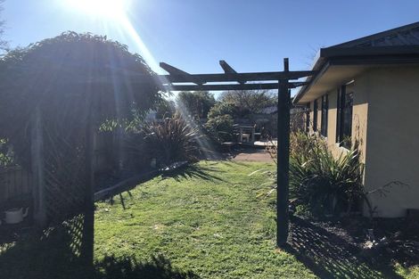 Photo of property in 10 Longfields Road, Brightwater, 7022