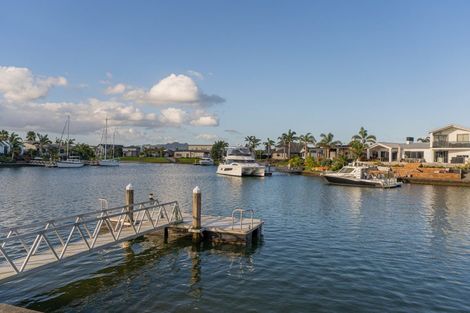 Photo of property in 32 Arawa Lane, Whitianga, 3510