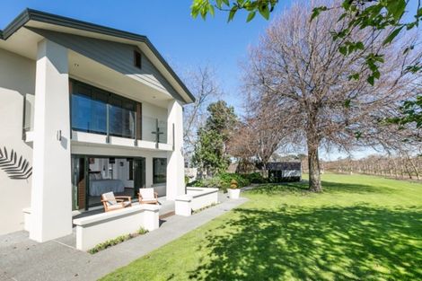 Photo of property in 32 Miller Road, Havelock North, 4130