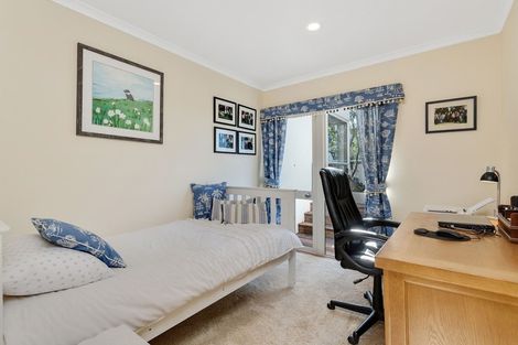 Photo of property in 8 Caversham Drive, Torbay, Auckland, 0630