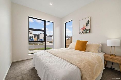 Photo of property in 12 Horokaka Street, Massey, 0614