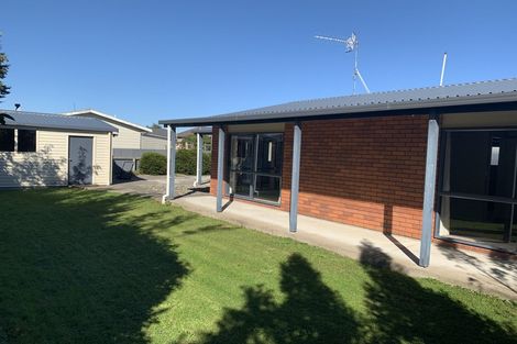 Photo of property in 28 Moa Street, Waikiwi, Invercargill, 9810