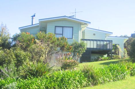 Photo of property in 52 Centennial Drive, Whitianga, 3510