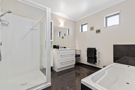 Photo of property in 1 Richard Seddon Drive, Northwood, Christchurch, 8051