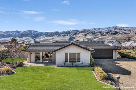 Photo of property in 30 Missy Crescent, Mount Pisa, Cromwell, 9383