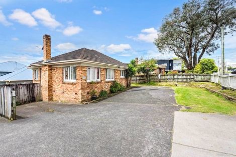 Photo of property in 4039 Great North Road, Glen Eden, Auckland, 0602
