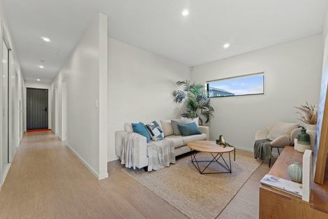 Photo of property in 6/18 Paraone Crescent, Takanini, 2112