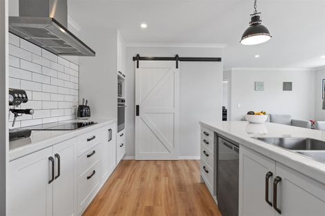 Photo of property in 43 Pinehurst Crescent, Morrinsville, 3300