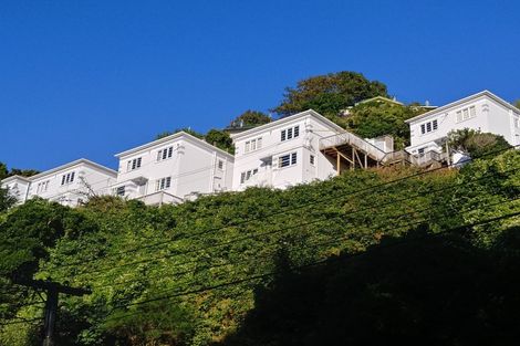 Photo of property in 8/71 Garden Road, Northland, Wellington, 6012