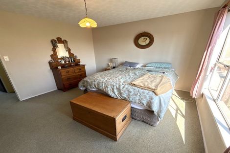 Photo of property in 11 Witbrock Crescent, Burnside, Christchurch, 8053