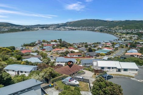 Photo of property in 10 Finn Place, Titahi Bay, Porirua, 5022