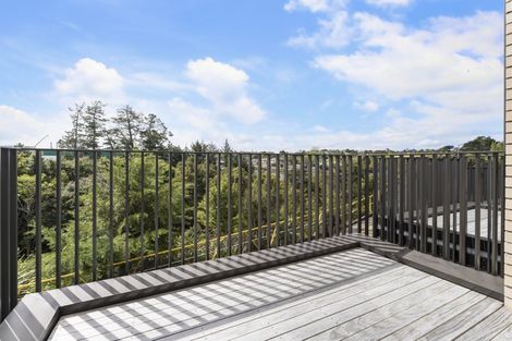 Photo of property in 11/28 Westgate Drive, Westgate, Auckland, 0614