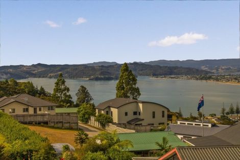 Photo of property in 103 Centennial Drive, Whitianga, 3510