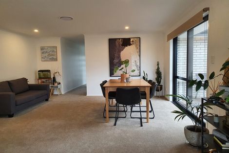 Photo of property in 65 Nobilo Road, Kumeu, 0810