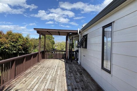 Photo of property in 22 Gosford Drive, Botany Downs, Auckland, 2010