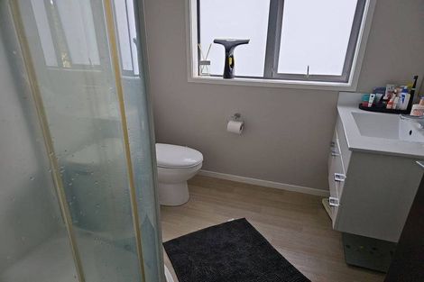 Photo of property in 5 Deptford Lane, Whitby, Porirua, 5024