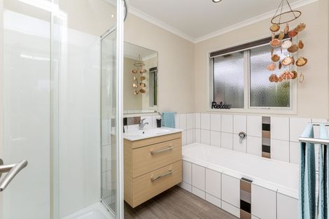 Photo of property in 86 Karamea Street, Whalers Gate, New Plymouth, 4310