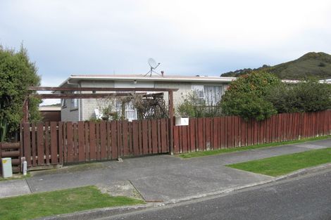 Photo of property in 5a Enfield Street, Wainuiomata, Lower Hutt, 5014