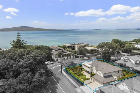 Photo of property in 1 Seacliffe Avenue, Belmont, Auckland, 0622