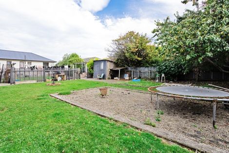 Photo of property in 64 Nichol Street, Heidelberg, Invercargill, 9812