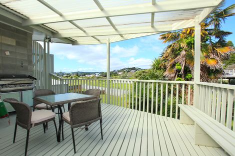 Photo of property in 5 John Street, Raglan, 3225