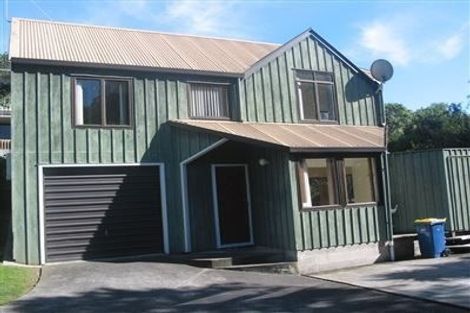 Photo of property in 1/20-22 Waratah Street, Birkenhead, Auckland, 0626