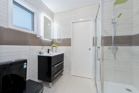 Photo of property in 2 Dhaka Lane, Ranui, Auckland, 0612