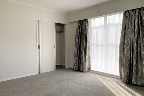 Photo of property in 30 Deller Grove, Silverstream, Upper Hutt, 5019