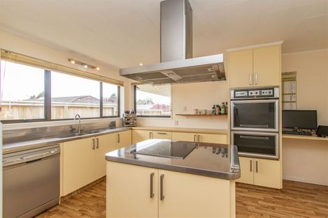 Photo of property in 4 Pokaka Place, Inglewood, 4330