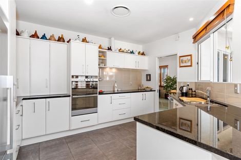 Photo of property in 27 Palm Beach Boulevard, Papamoa Beach, Papamoa, 3118