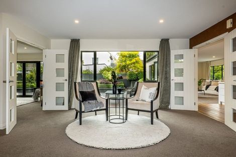 Photo of property in 321 Gardiners Road, Harewood, Christchurch, 8051