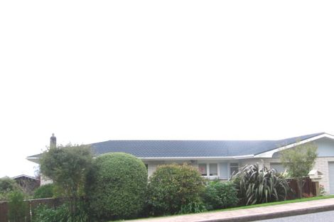 Photo of property in 22 Kakariki Grove, Waikanae, 5036
