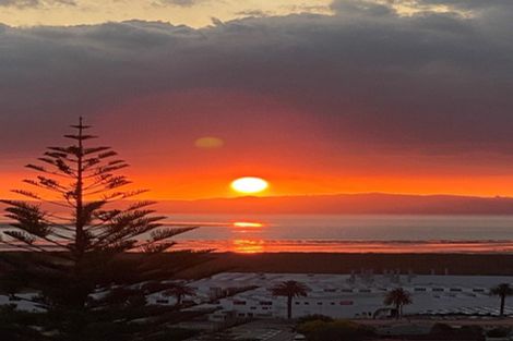 Photo of property in 133 Brunton Crescent, Thames, 3500