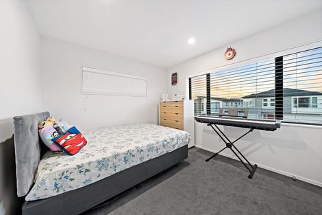 Photo of property in 26 Kearns Drive, Hobsonville, Auckland, 0616