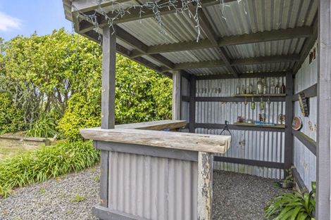 Photo of property in 20 Kiri Road, Te Kiri, Opunake, 4682