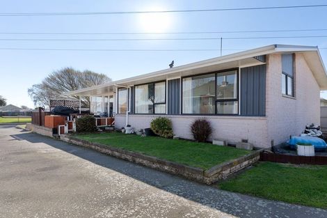 Photo of property in 13 Waitohi Street, Hornby, Christchurch, 8042