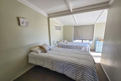 Photo of property in 213 Pukehina Parade, Pukehina, 3189