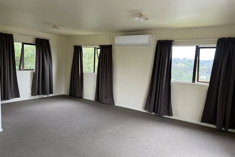 Photo of property in 2/17 Park Road, Glenfield, Auckland, 0629