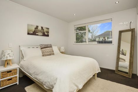 Photo of property in 44 Line Road, Glen Innes, Auckland, 1072