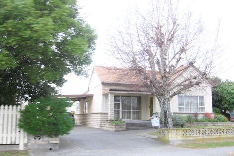Photo of property in 402 Gloucester Street, Taradale, Napier, 4112