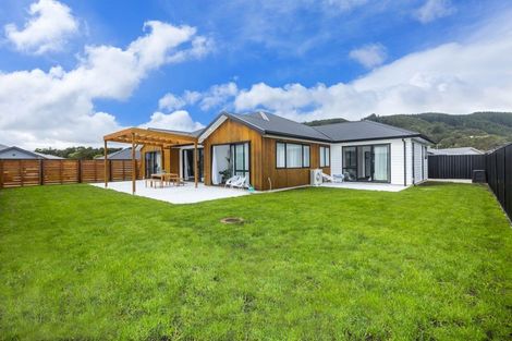 Photo of property in 13 Te Punga Road, Wallaceville, Upper Hutt, 5018