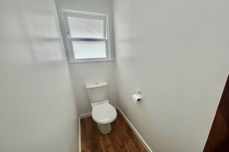 Photo of property in 57 Beaubank Road, Kelston, Auckland, 0602