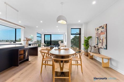 Photo of property in 545 Beach Road, Murrays Bay, Auckland, 0630