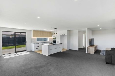 Photo of property in 36 Plover Avenue, Amberley, 7410